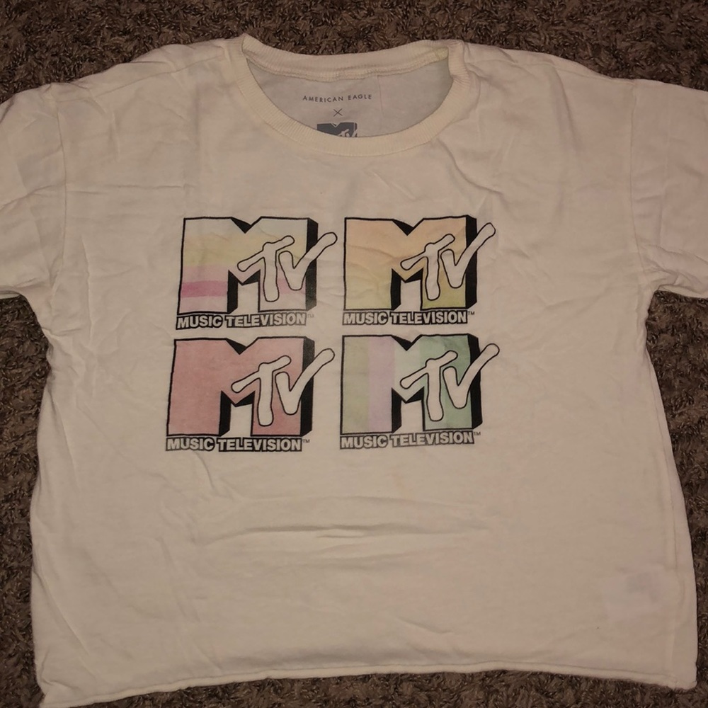 White t shirt
